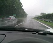  ����A���F�N���u��